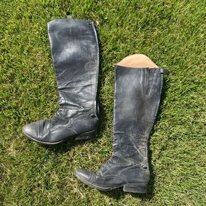 Size 9 black leather zip tall field boots - zipper came off the track!